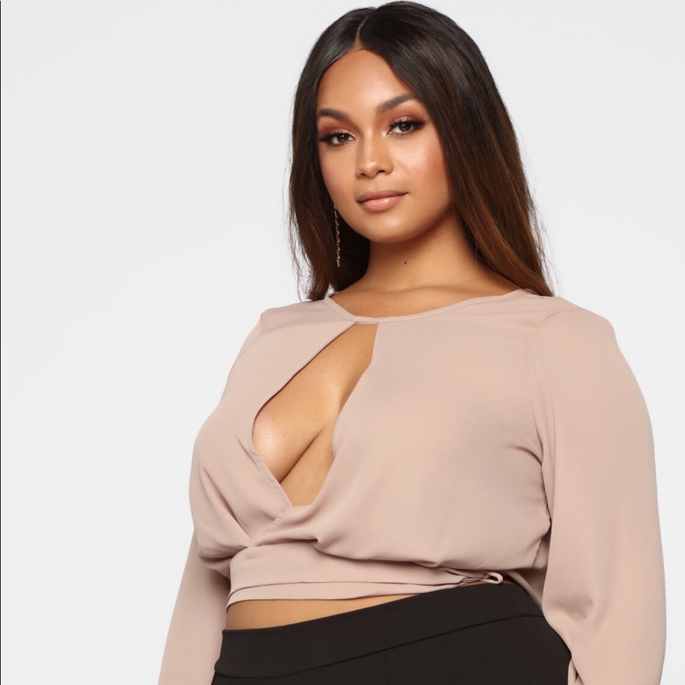 Plus Size Top - Picture 3 of 5